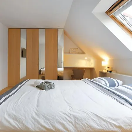 Daire The Coastal Duplex And Free Parking