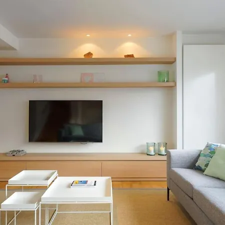 Daire The Coastal Duplex And Free Parking *
